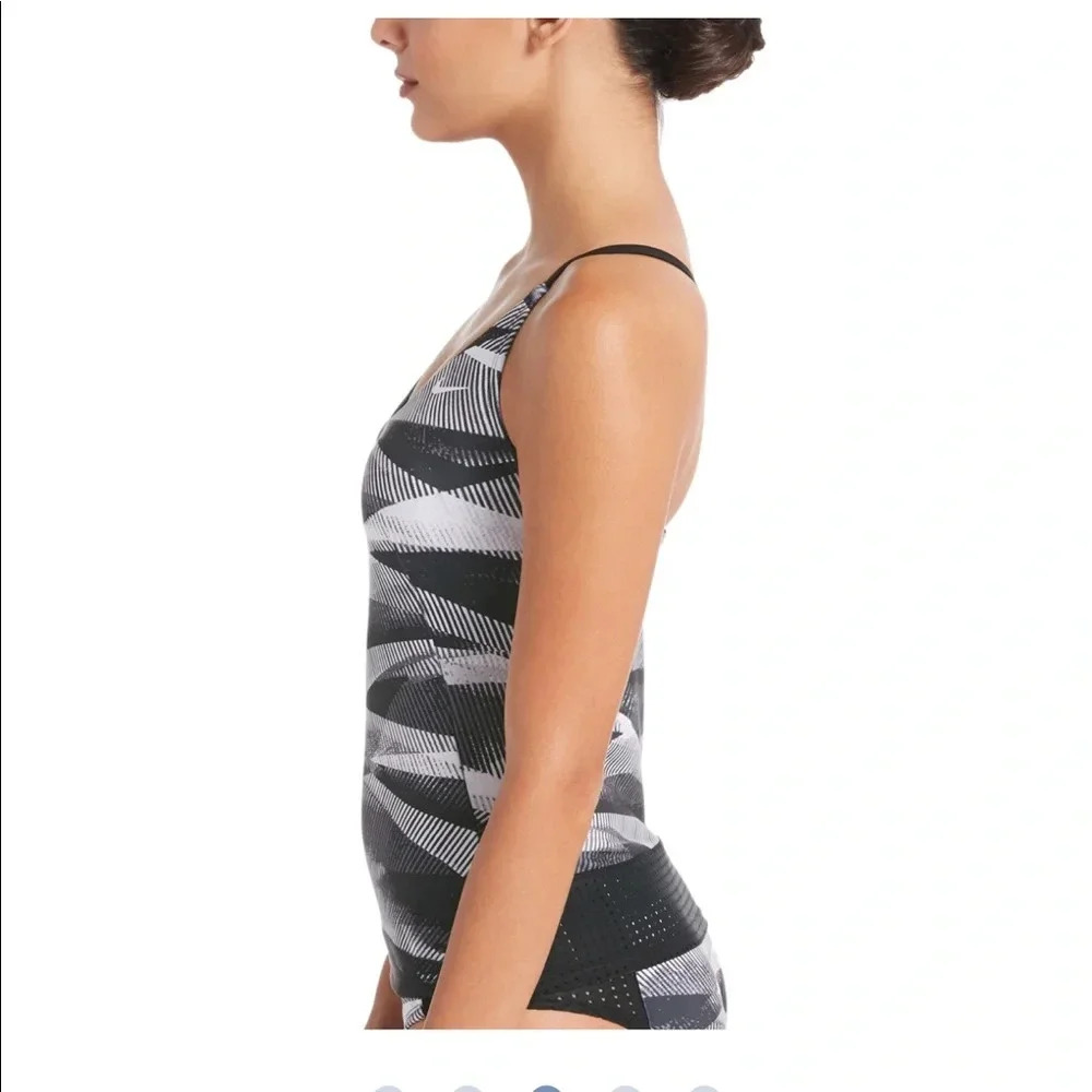 Nike Lineup Crossback Tankini - Picture 3 of 5